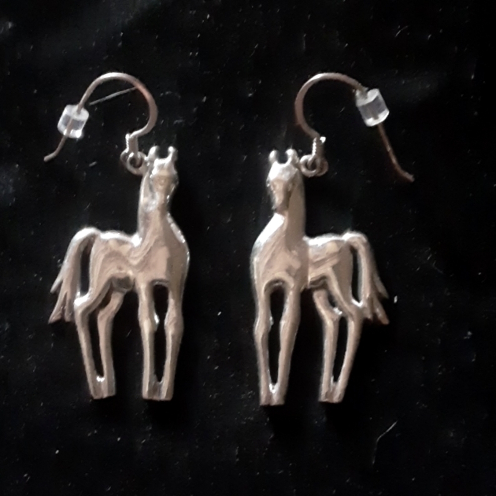 Silver Tone Horse Earrings - Picture 4 of 5